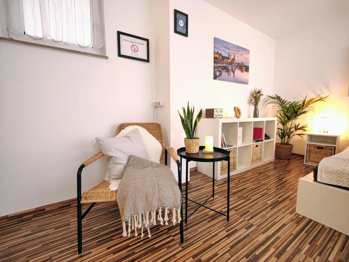 Gemuetliche Ferienwohnung In Ruhiger Lage เดรสเดน ภายนอก รูปภาพ